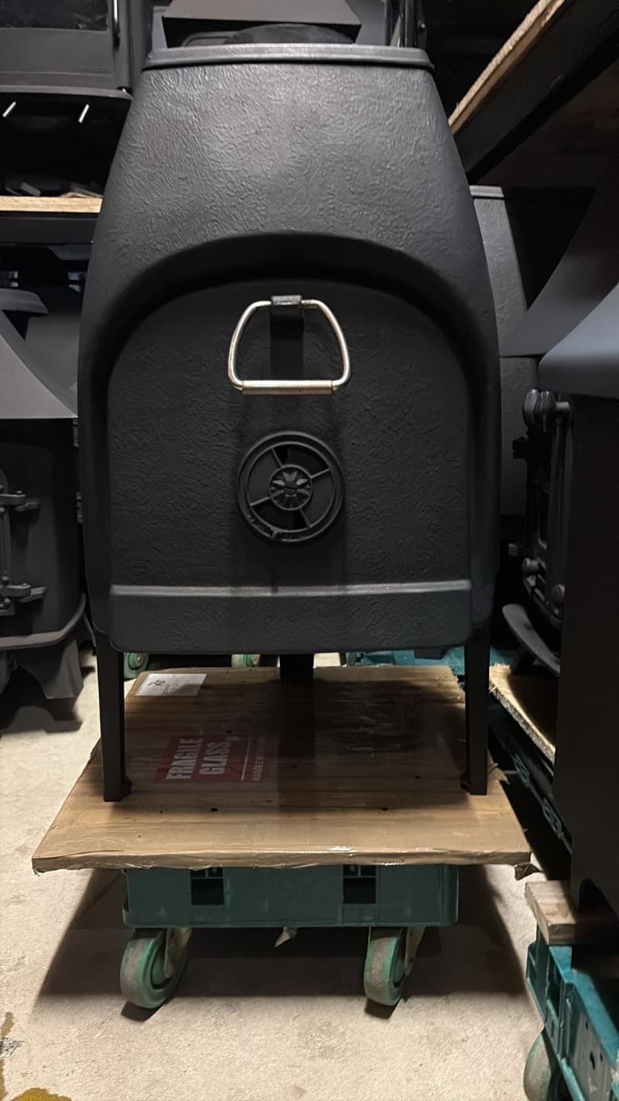 Jotul 4 Classic Vintage Cast Iron Wood Burning Stove 7” Rear Flue Exit — view 2