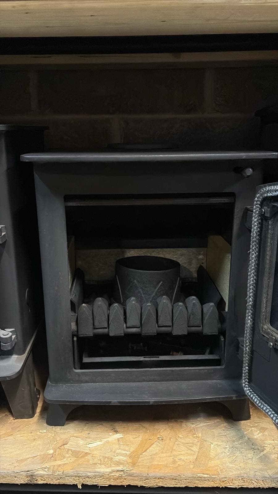Hunter Hawk 4 Stove, 5kW, Multifuel, COAL (log,wood+burner)🚚🚚🚚🚚🚚 — view 2