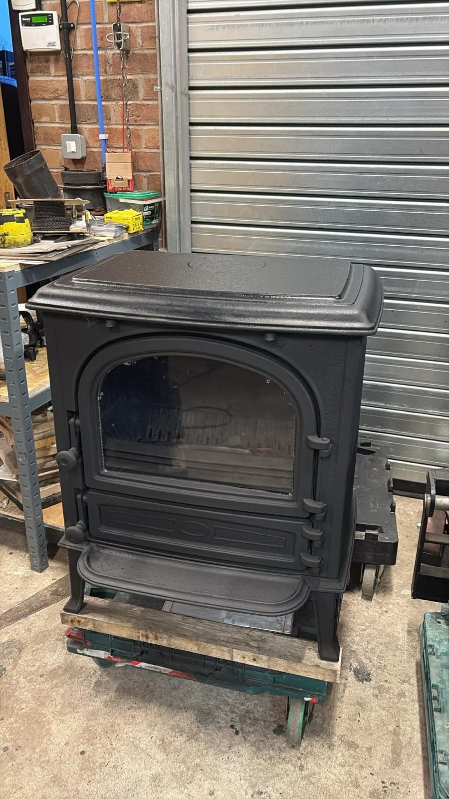 Stovax Wellington 8kW, Muiltifuel Stove (log,wood+burner), ๐ cast iron โ view 2