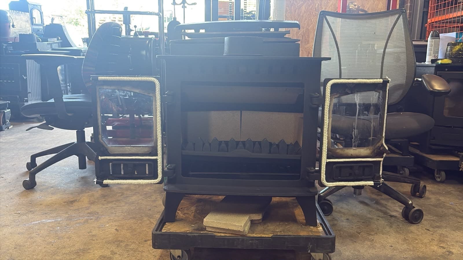 Hunter Herald 5 CE Slimline Double Door Stove/Fireplace — view 5