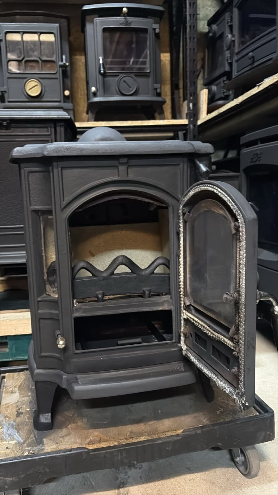 Broseley Cast Iron Stove, 4-5kW, MULTIFUEL, (log,wood+burner), DEFRA ๐๐ โ view 5