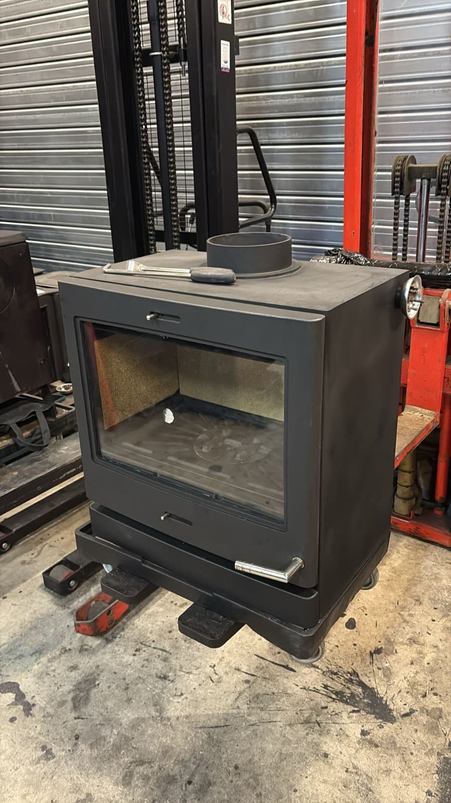 YEOMAN CL8 Stove, 8-10KW, Multifuel, (log,wood+burner), DEFRA ๐๐ Delivery โ view 5