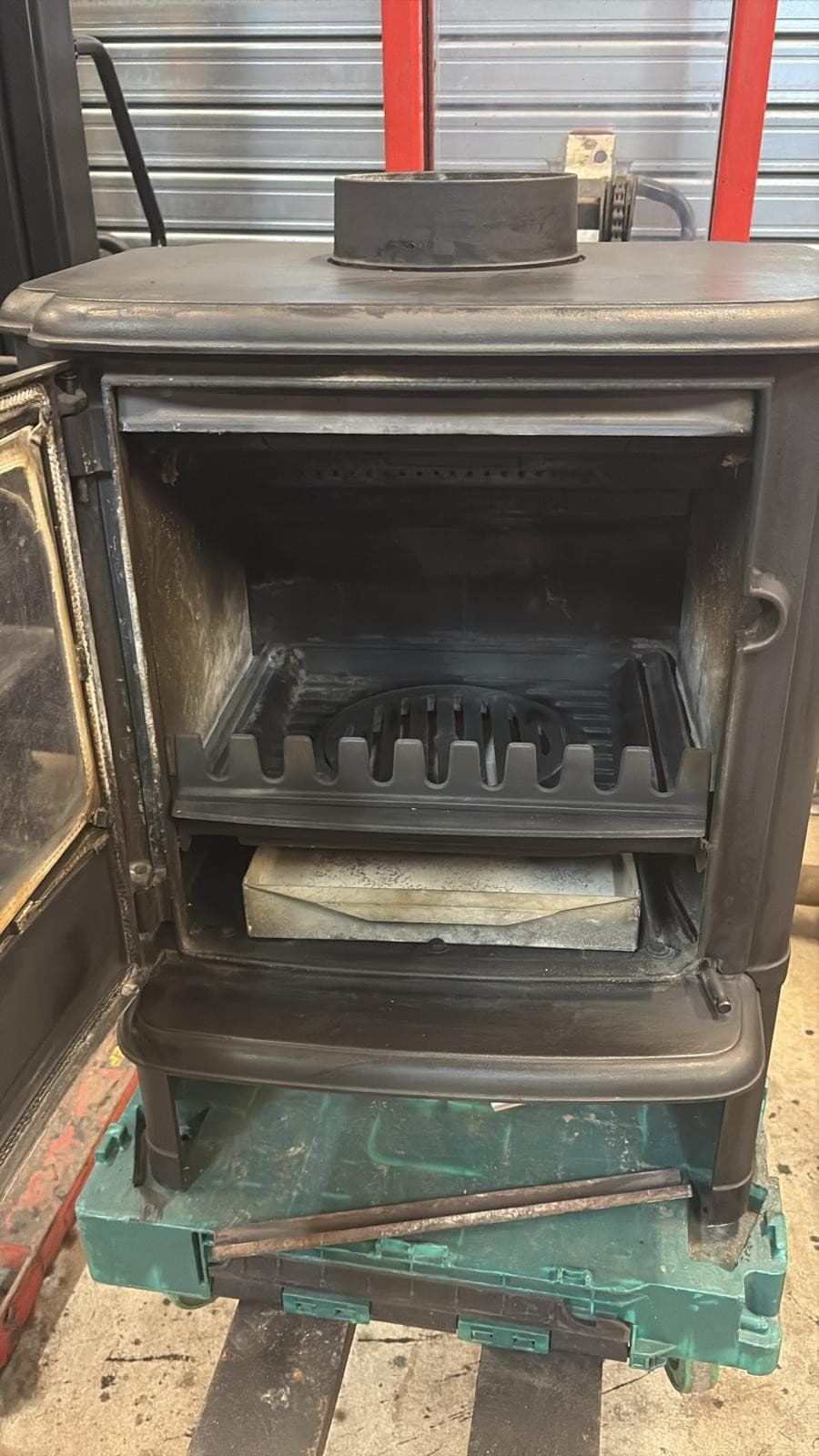 Morso Owl Stove 3410 3440 ,MULTIFUEL, (log,wood+burner), DEFRA, Squirrel — view 4