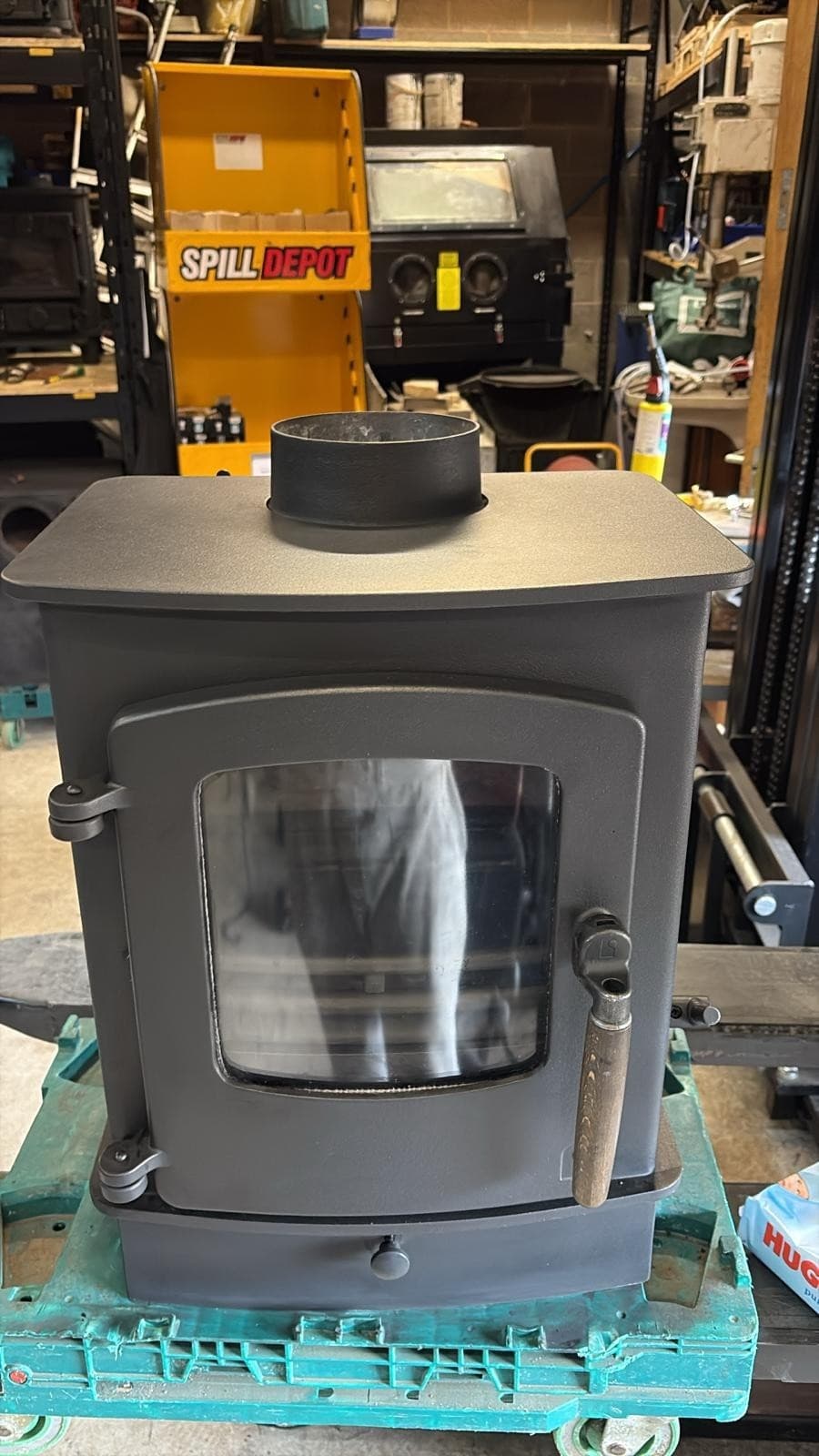 🔥 RESTORED “CHARNWOOD COVE 1” 5KW Multi Fuel Log Stand Defra Stove RRP £1676 🔥 — view 2