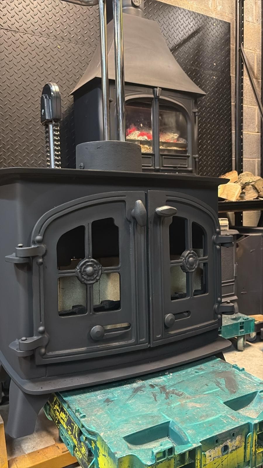Yeoman EXE Stove 7 Kw, FLAT TOP STOVE, Multifuel, (log,wood+burner), 🚚🚚 🚚 — view 4