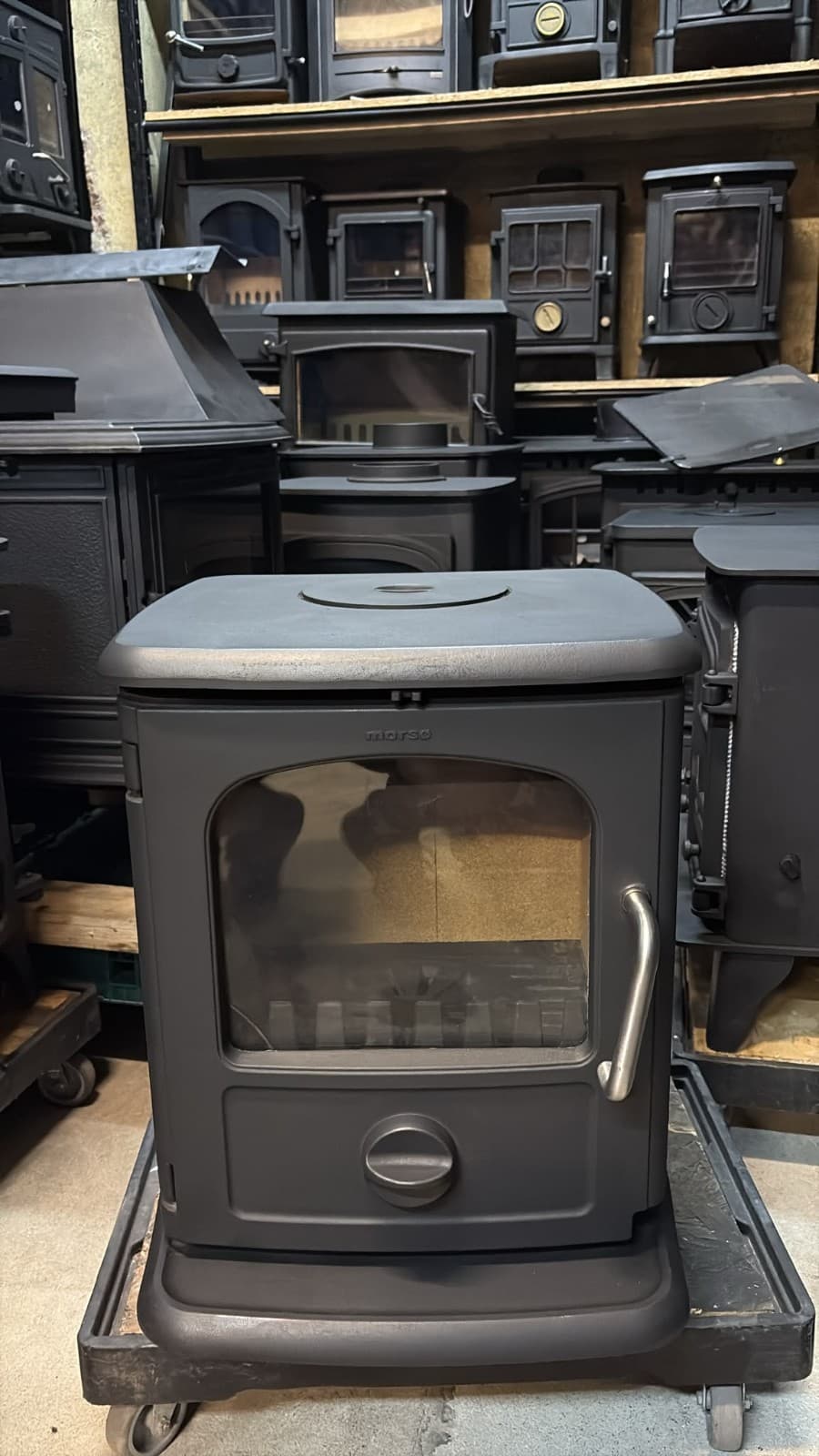 Morso Badger 3112 5KW Multi-Fuel Cast Iron Stove — view 4