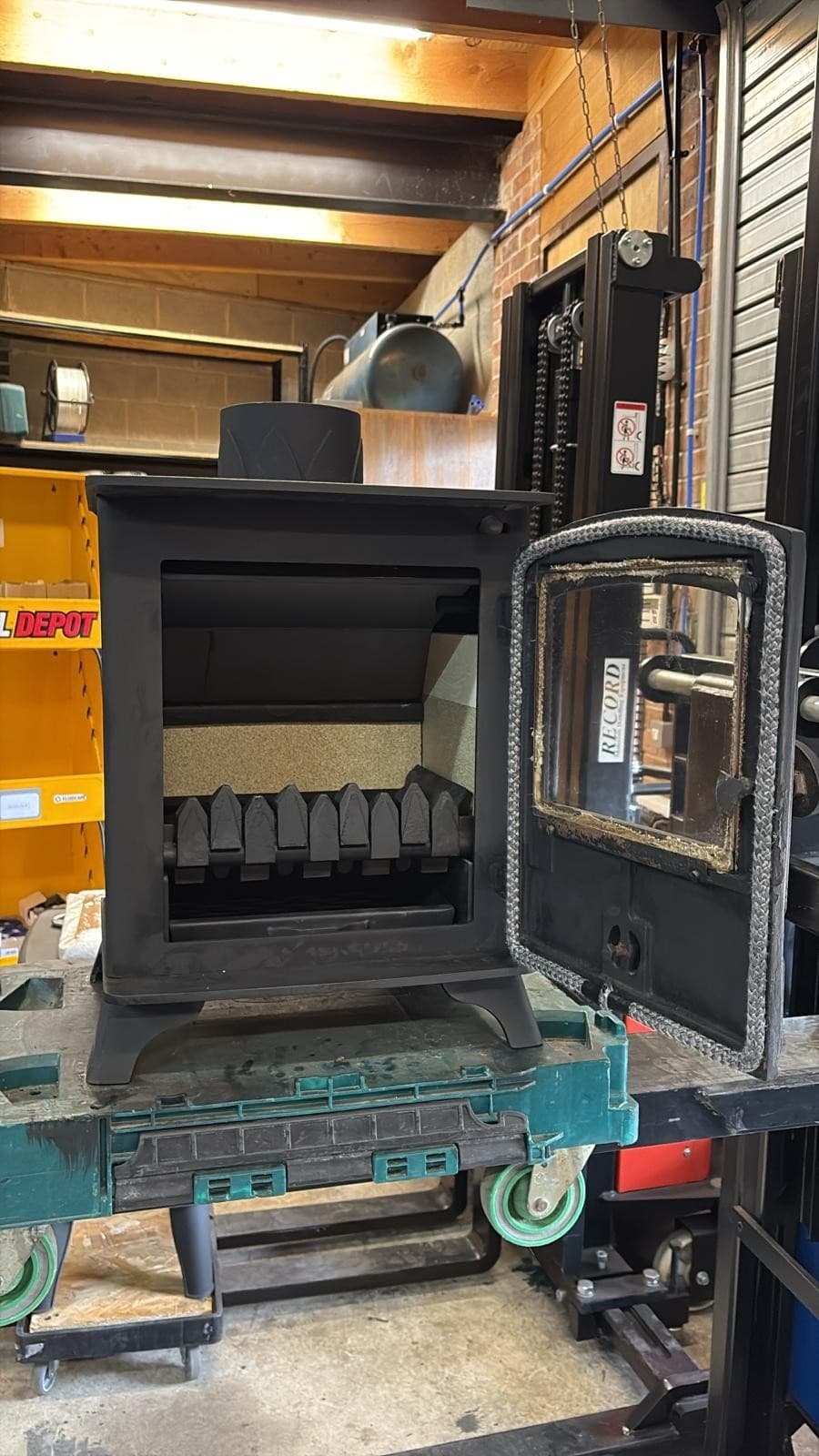 Hunter Hawk 4 Stove, 5kW, Multifuel, (log,wood+burner)🚚🚚🚚🚚🚚 — view 4