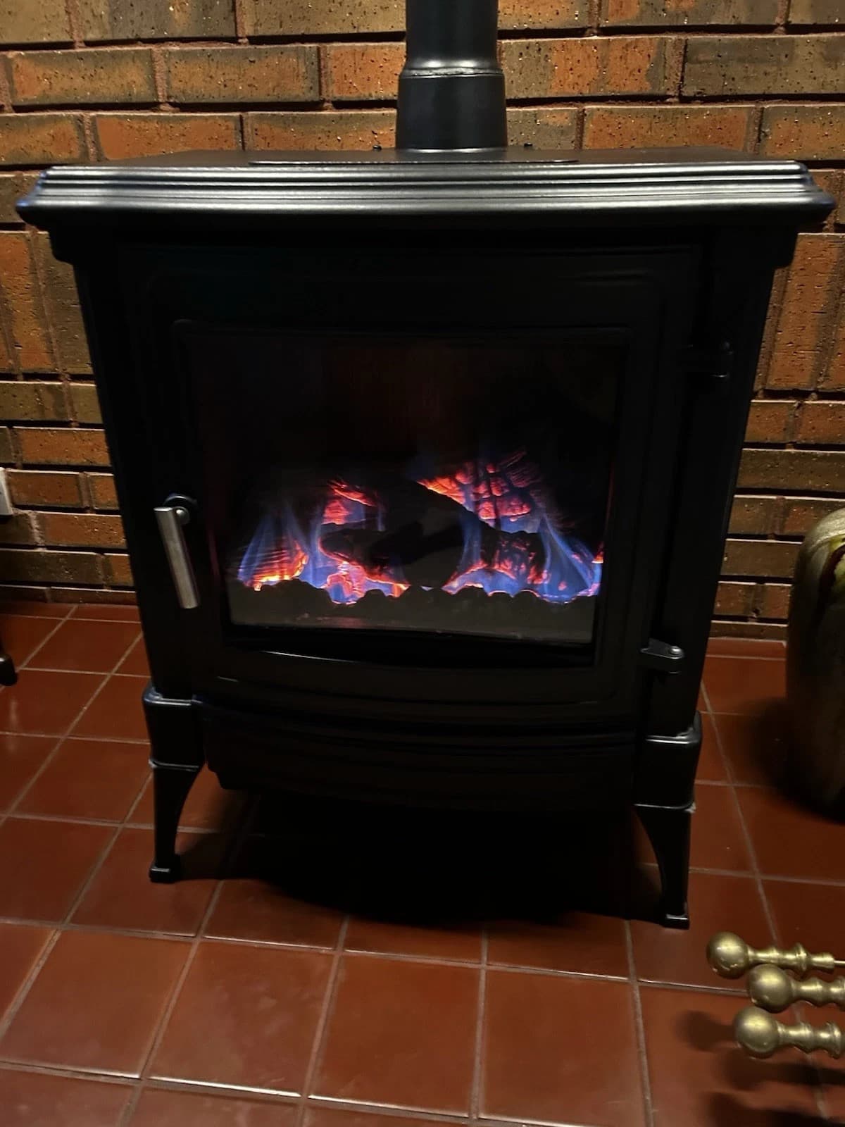 NESTOR MARTIN Stanford 34 Gas Stove. Used and in good Working Order — view 3