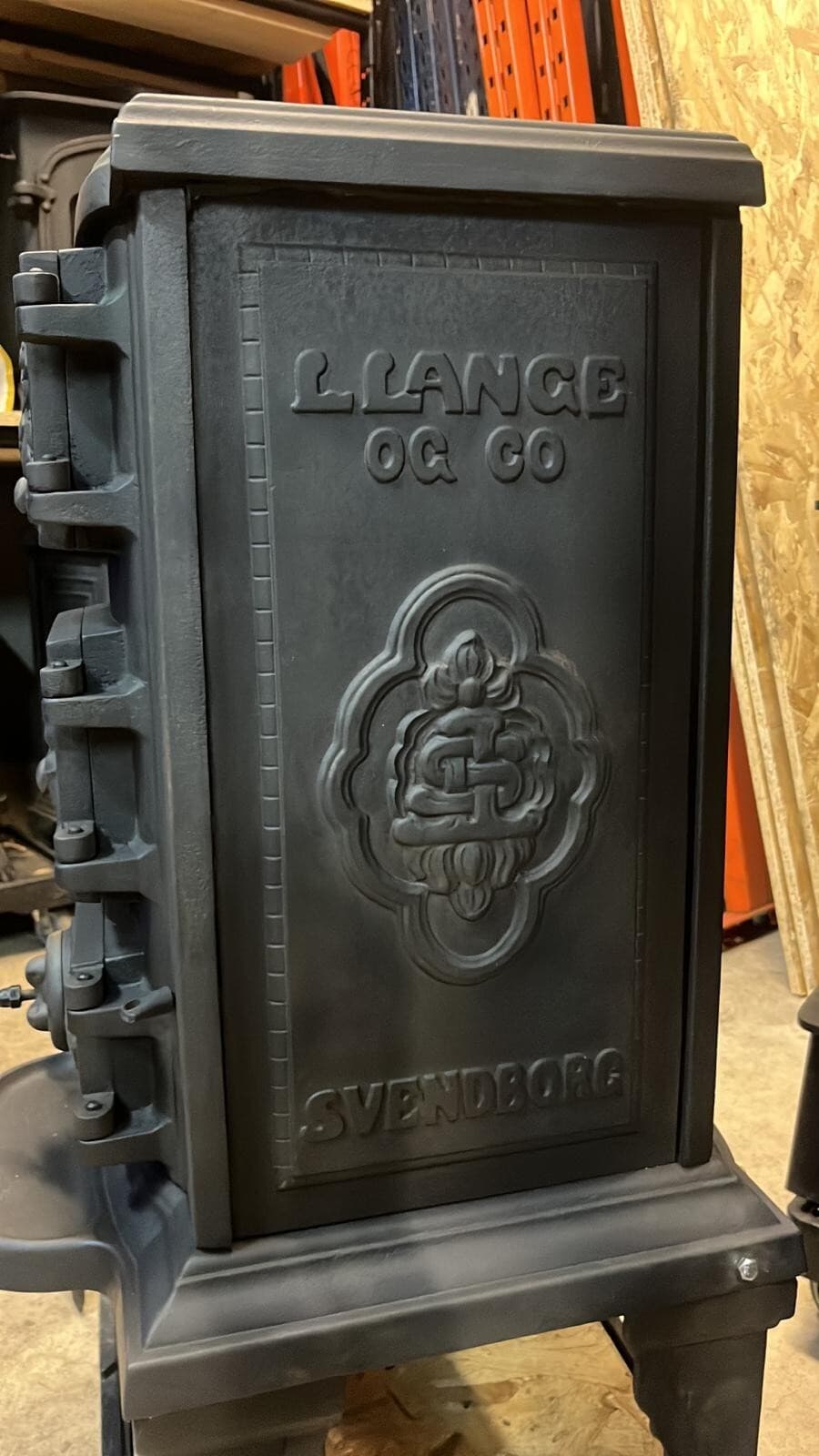 LLANGE SVENDBORD, VINTAGE, CAST IRON STOVE, MULTIFUEL, (log,wood+burner), ๐๐๐ โ view 2