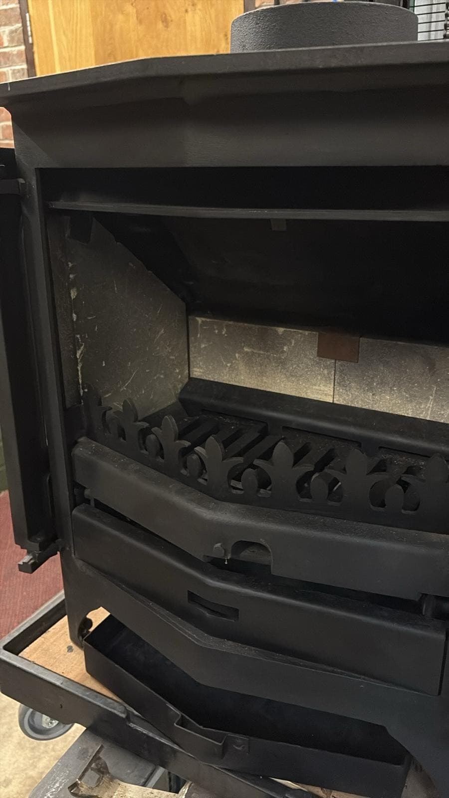 Charnwood Country 6 Stove, MULTIFUEL, COAL (log,wood+burner), DEFRA, ๐๐๐ โ view 3