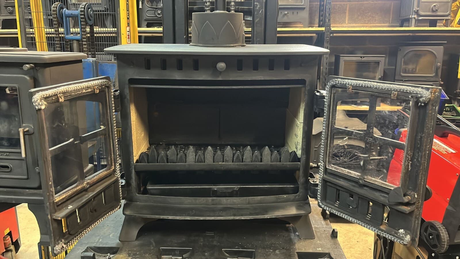 Hunter Herald 8 Stove Mk1 8-10kw, MULTIFUEL, (log,wood+burner), DEFRA, 🚚🚚 — view 2