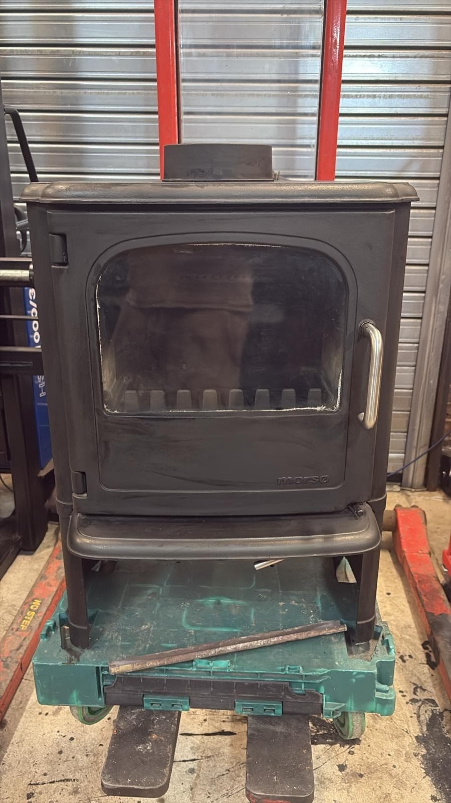 Morso Owl Stove 3410 3440 ,MULTIFUEL, (log,wood+burner), DEFRA, Squirrel — view 3