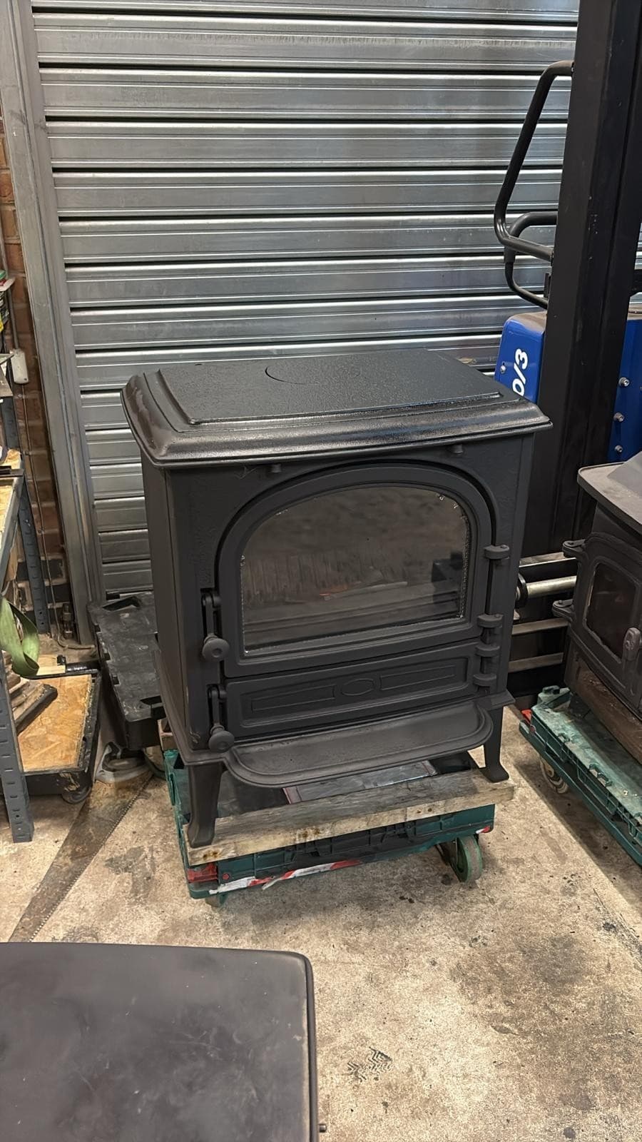 Stovax Wellington 8kW, Muiltifuel Stove (log,wood+burner), ๐ cast iron โ view 4