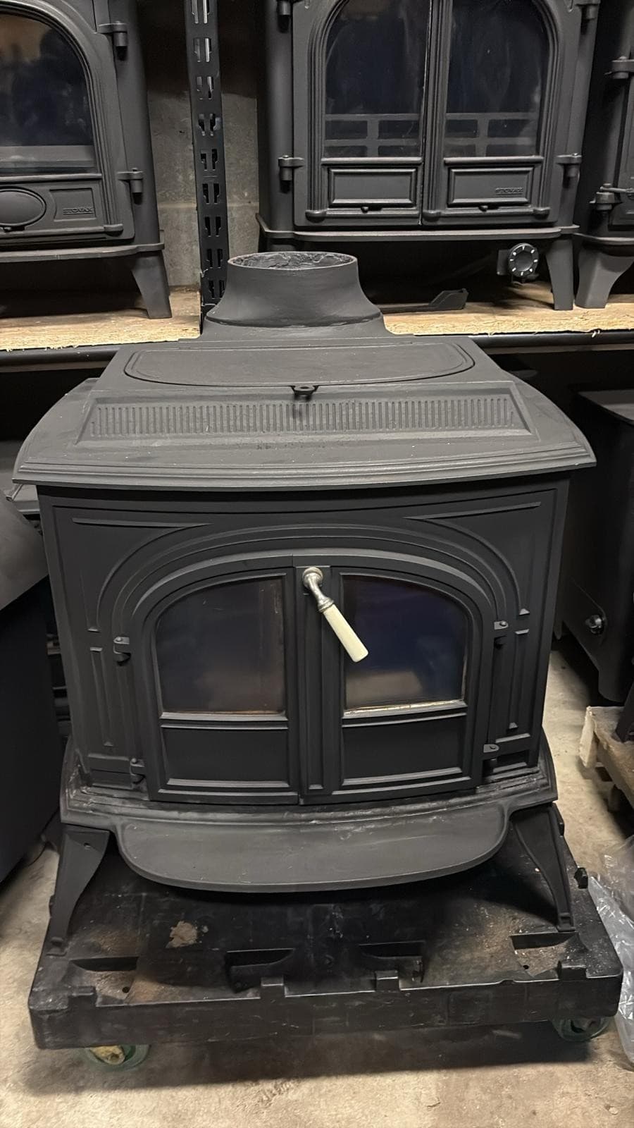 Vermont Castings VIGILANT Solid fuel / Wood Stove (log,wood+burner), 80CM WIDE🚚 — view 3