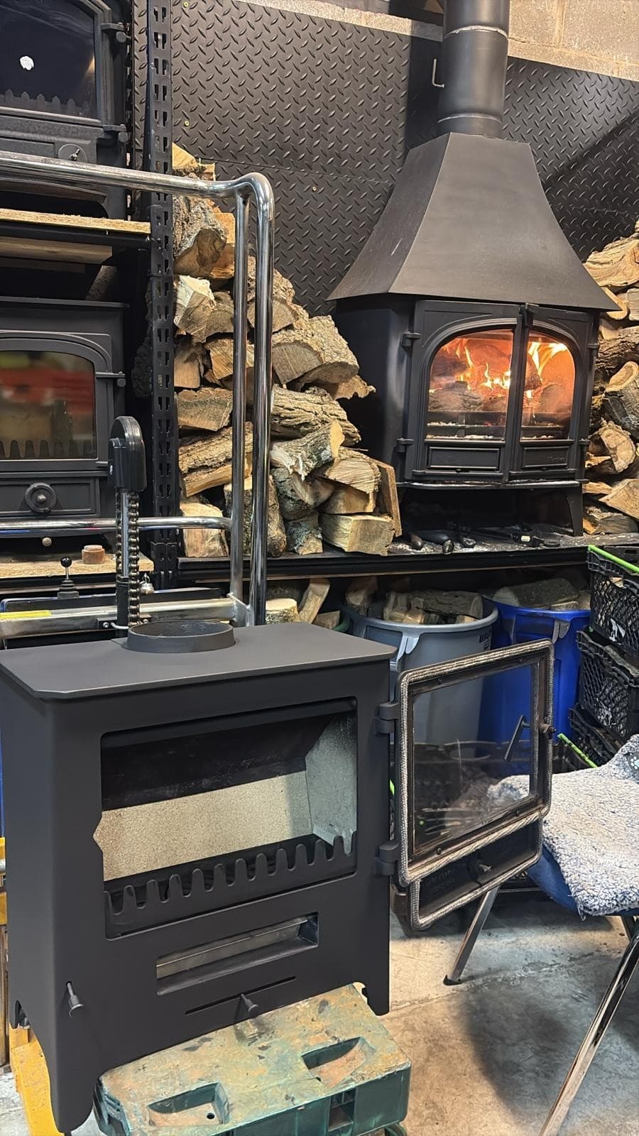 Merlin Slimline 4-6kw Stove Designed and Manufactured In U.K — view 2