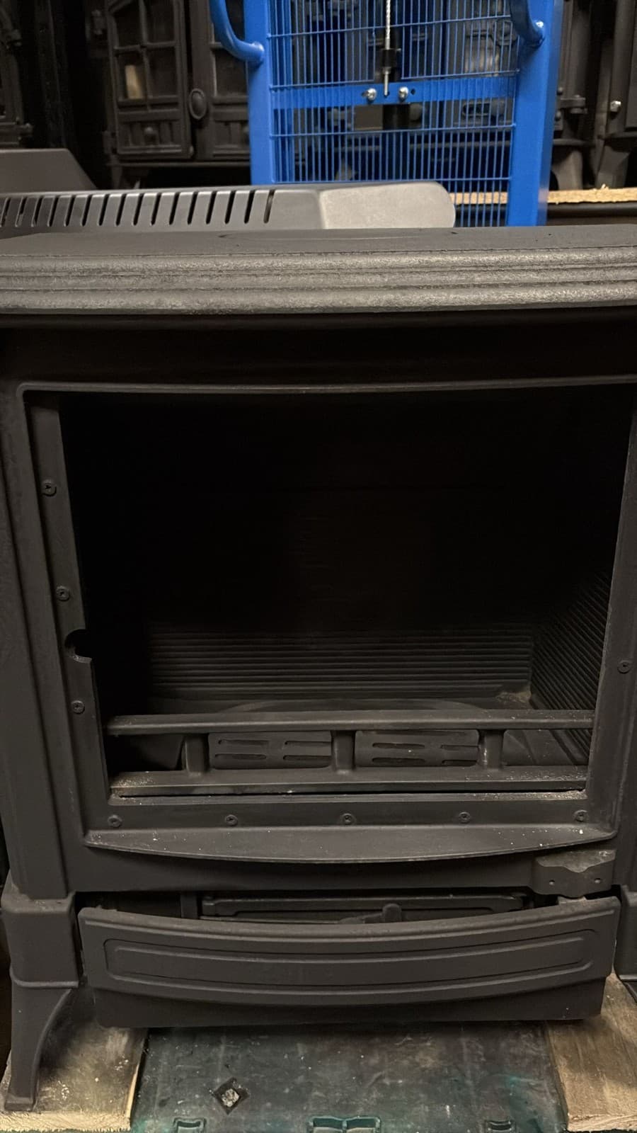 NESTOR MARTIN Stanford STOVE 8 KW MULTIFUEL Used and in good Working Order — view 5
