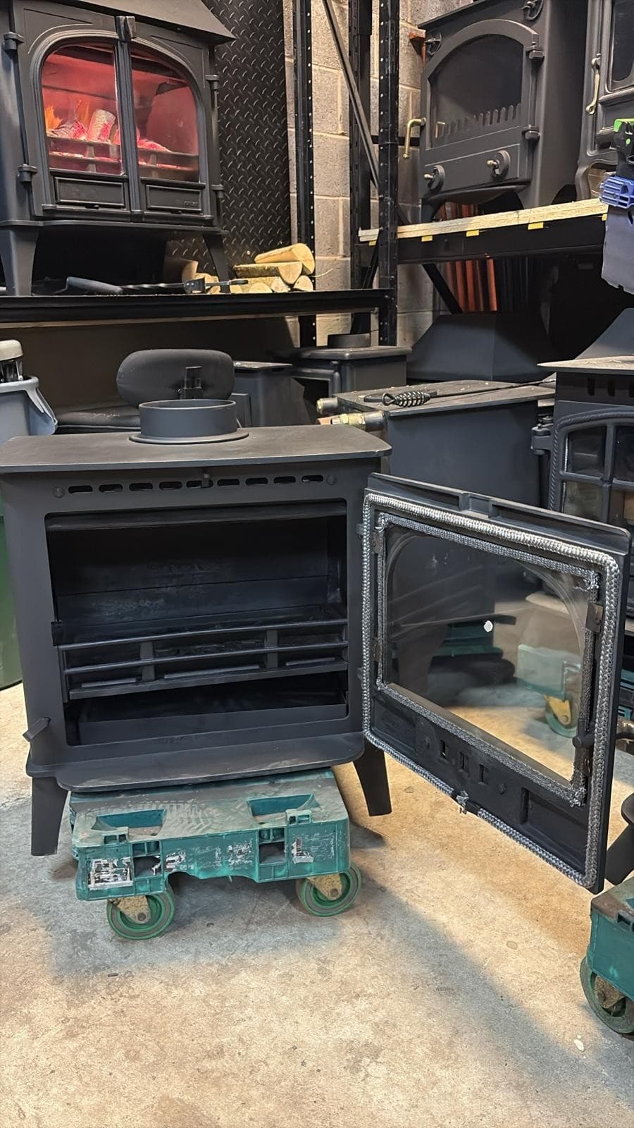 Stovax Stockton 8, 8kW, Muiltifuel Stove (log,wood+burner), DEFRA, 🚚🚚 🚚 — view 2