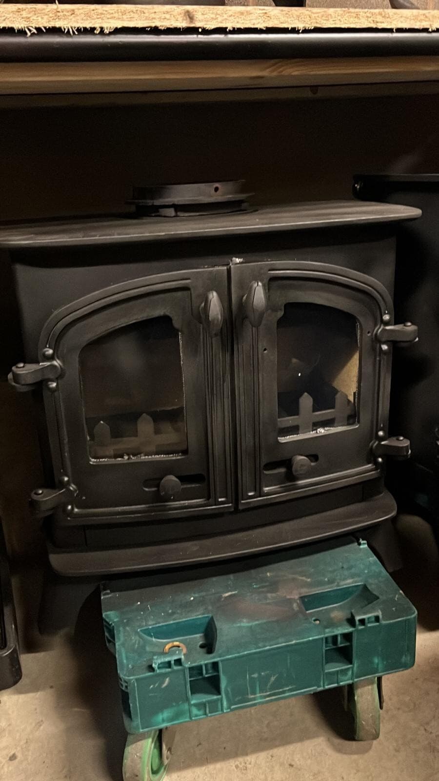 Yeoman Devon Stove 9Kw, Multifuel, (log,wood+burner), DEFRA ๐๐ Delivery