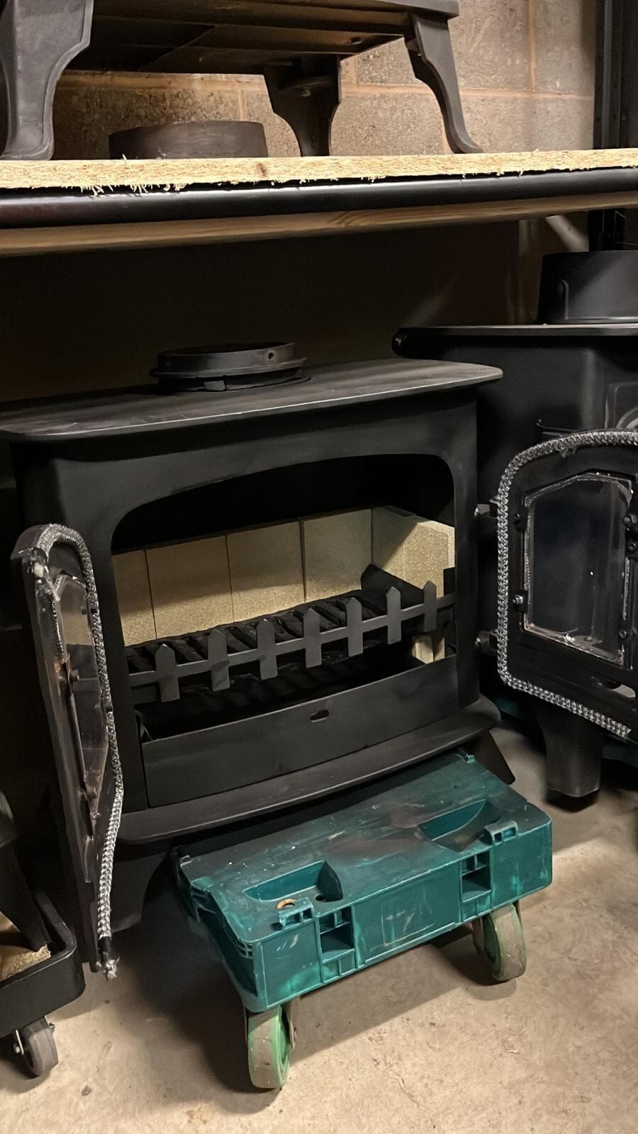 Yeoman Devon Stove 9Kw, Multifuel, (log,wood+burner), DEFRA ๐๐ Delivery โ view 3