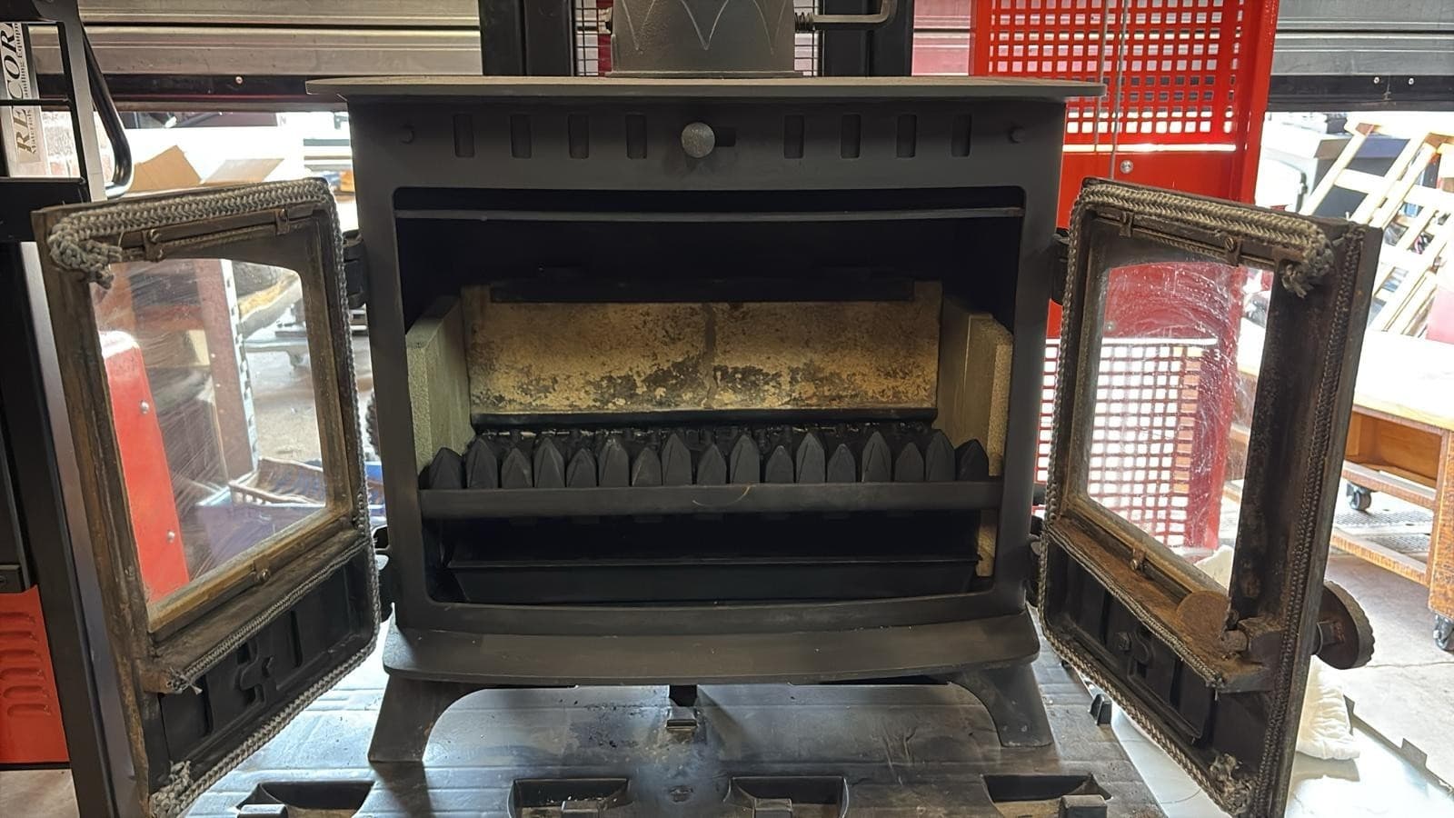 Hunter Herald 8 Stove Mk2 8kw, MULTIFUEL, (log,wood+burner), DEFRA, ๐๐ โ view 2