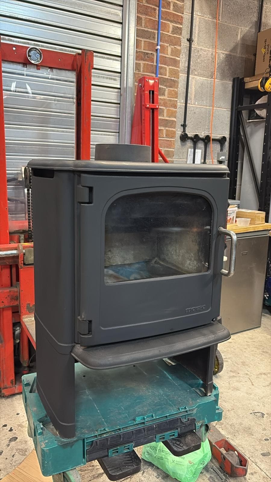 Morso Owl Stove 3410 3440 ,MULTIFUEL, (log,wood+burner), DEFRA, Squirrel — view 2