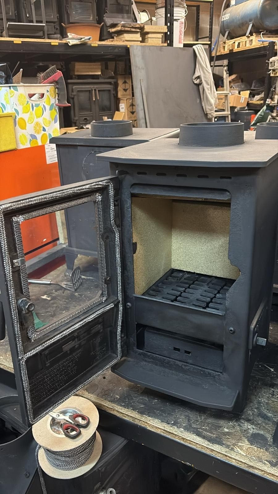 Dunsley Highlander 3 Stove 4kw, , MULTIFUEL, (log,wood+burner), DEFRA, 🚚 — view 4